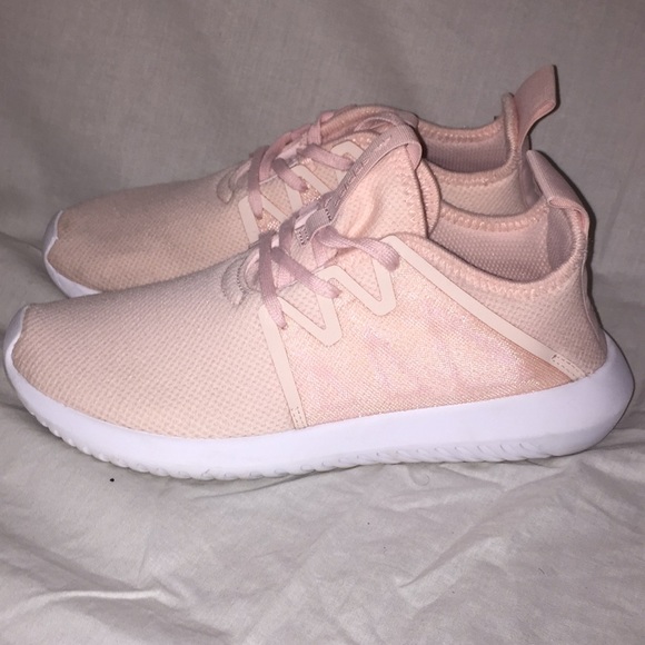 adidas Shoes - Adidas Tubular Women’s